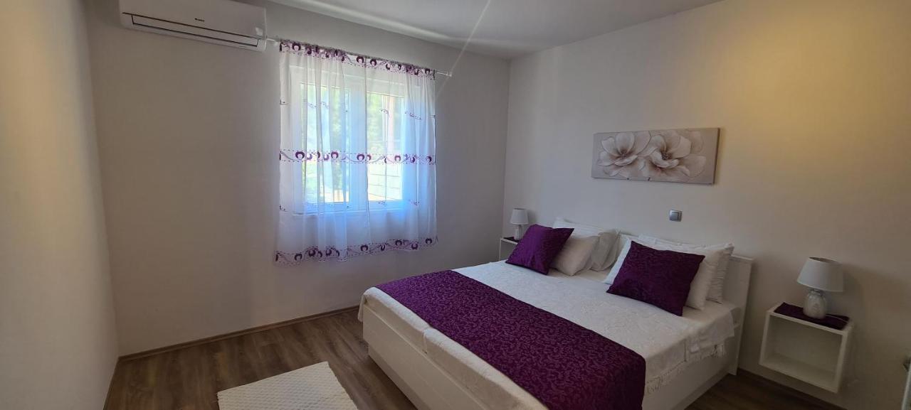 Apartments Helena 伊万多拉克 外观 照片