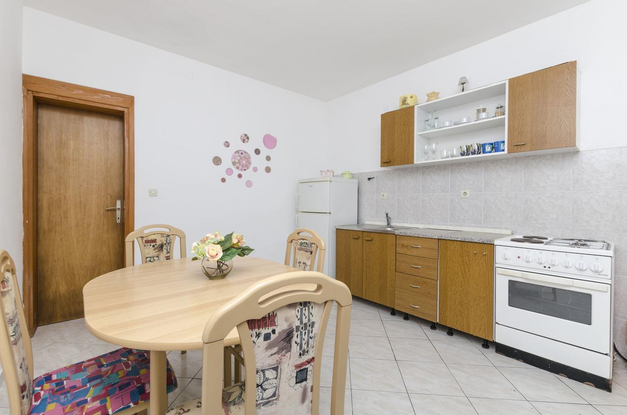 Apartments Helena 伊万多拉克 外观 照片