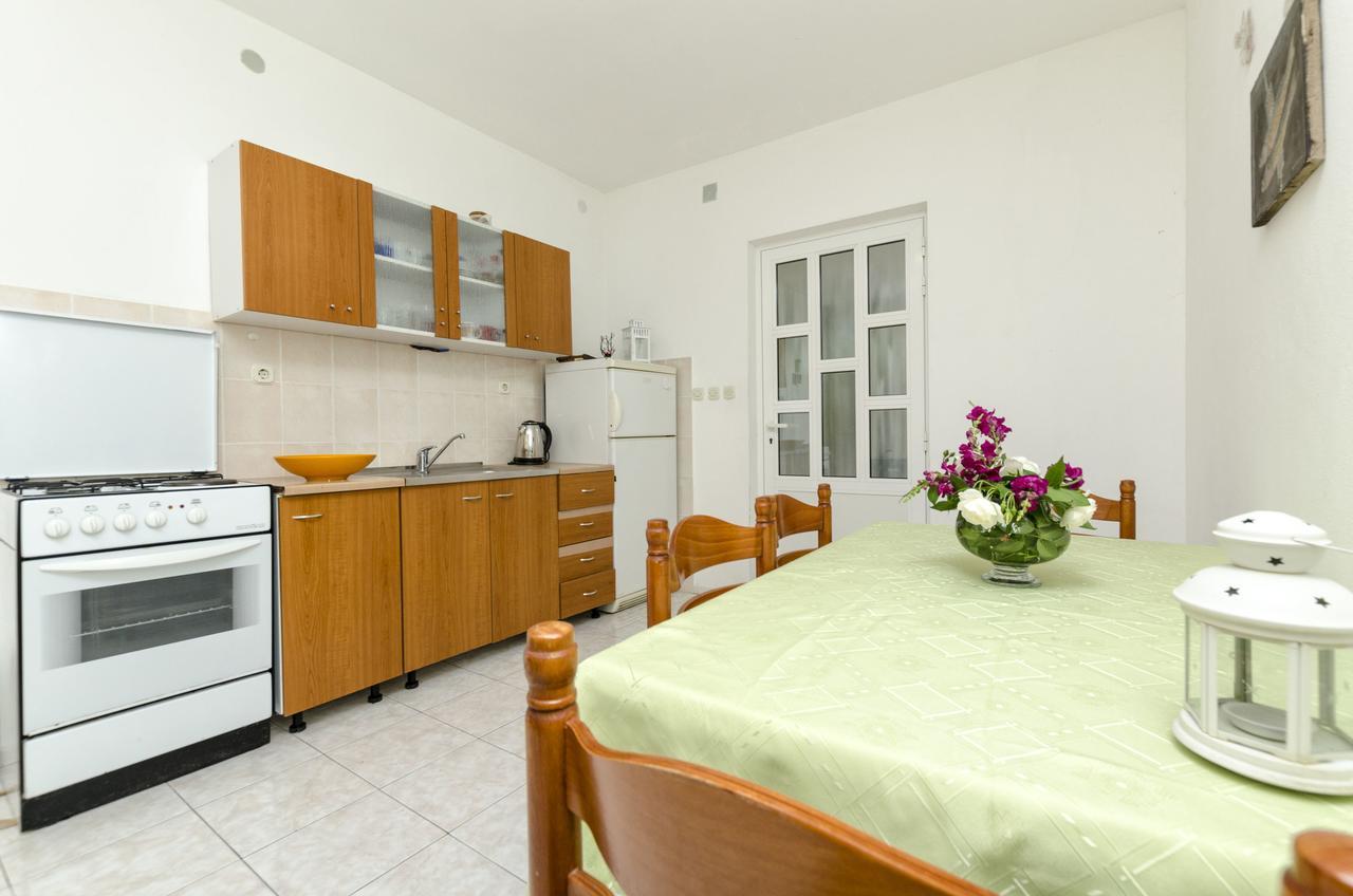 Apartments Helena 伊万多拉克 外观 照片
