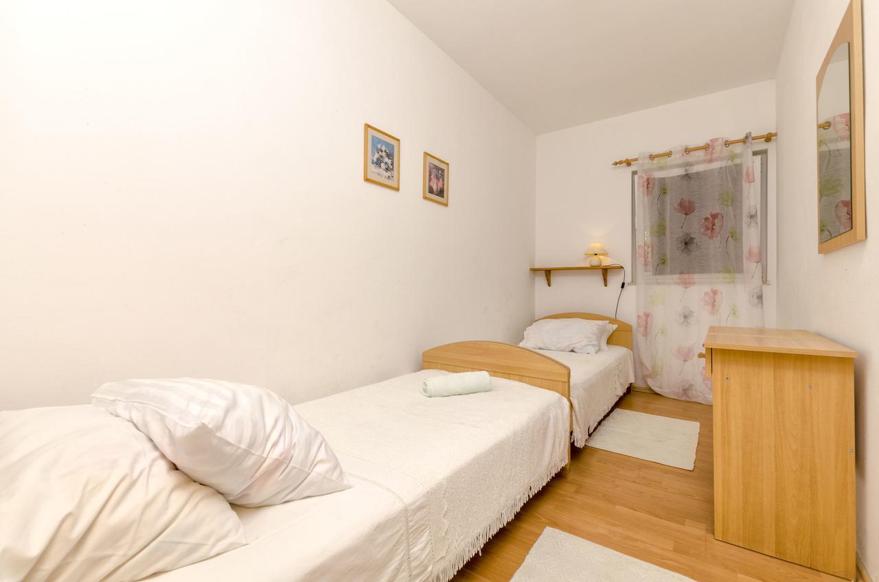 Apartments Helena 伊万多拉克 外观 照片