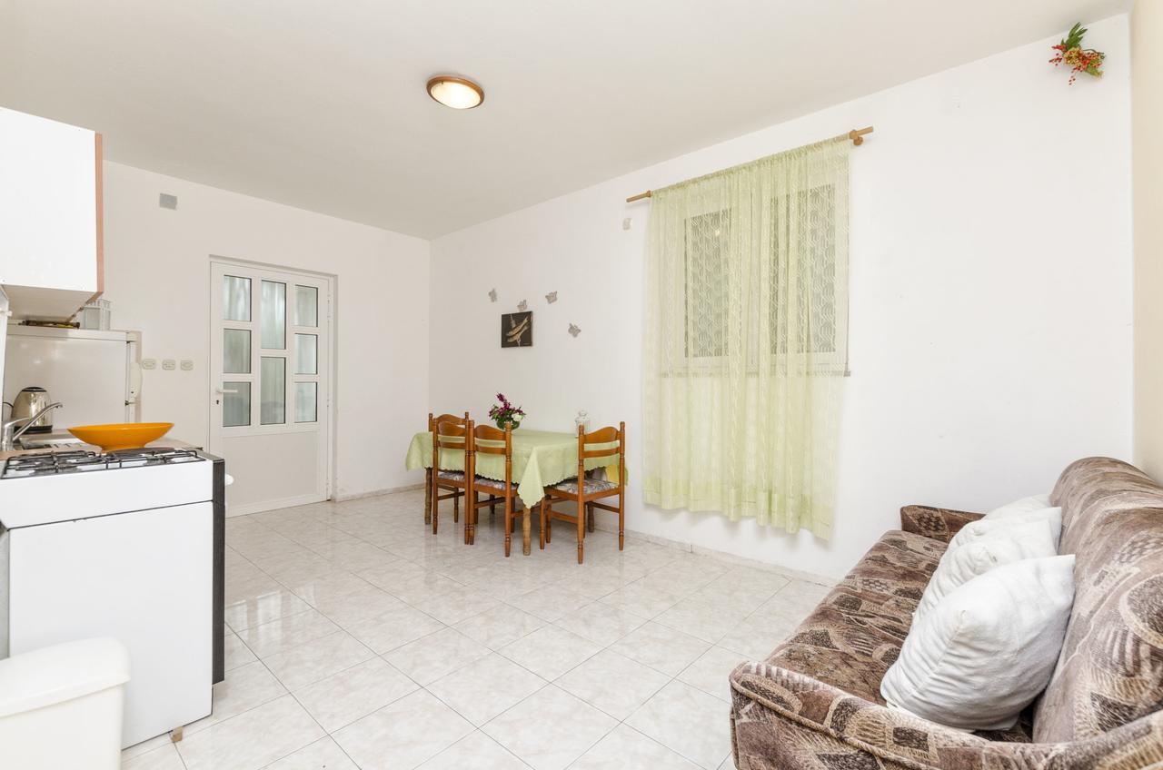 Apartments Helena 伊万多拉克 外观 照片