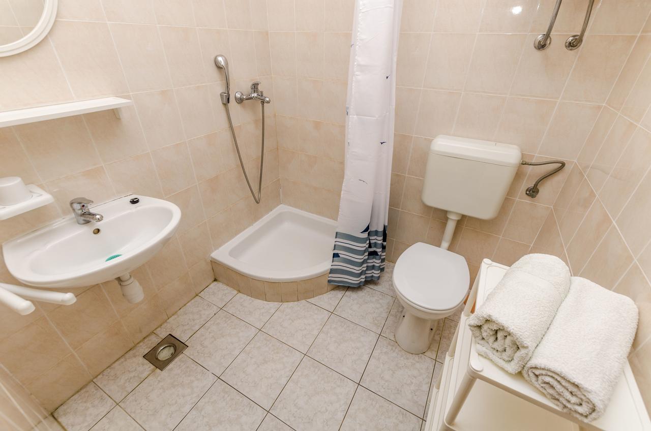 Apartments Helena 伊万多拉克 外观 照片